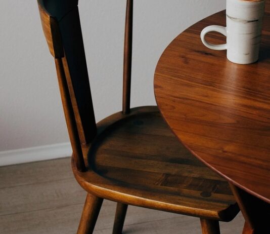Restore Furniture Near Me: How To Choose the Right Service Restore Furniture